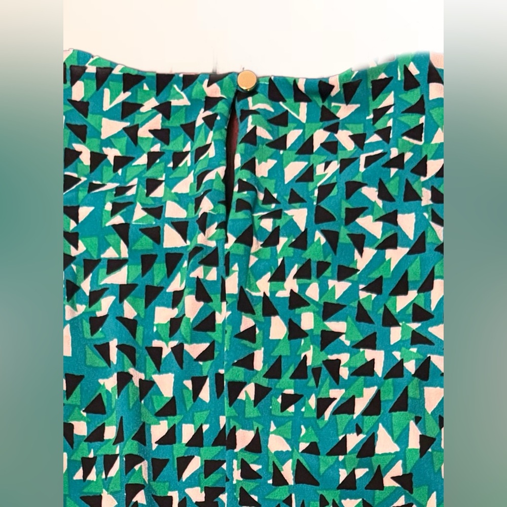 Calvin Klein Top Green/Teal/Black Bordered Pleated Neck Sleeveless EUC Size Sm - Picture 8 of 13